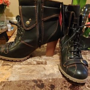 Black Ankle/ Heel Booties